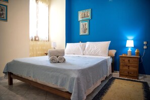 Desk, iron/ironing board, travel cot, free WiFi - Pelion Beach House Greece (Malaki)