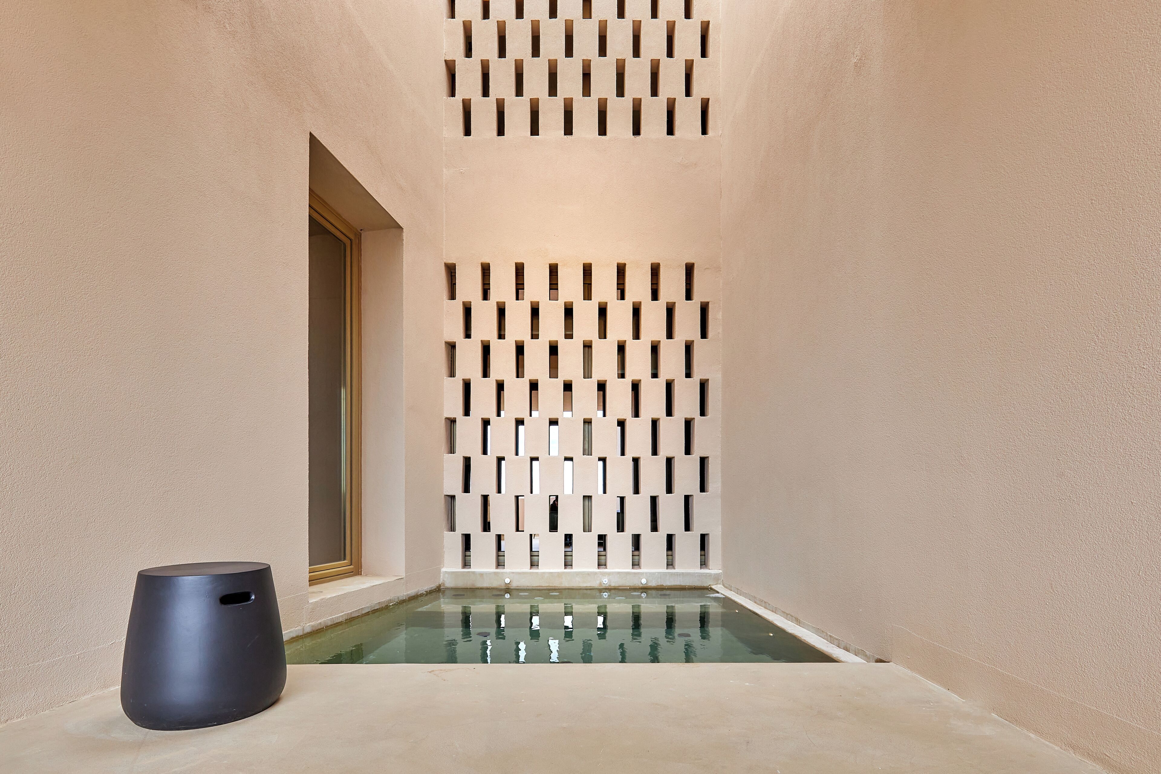 EOS Suite with Private Pool and Sea View | Ban công