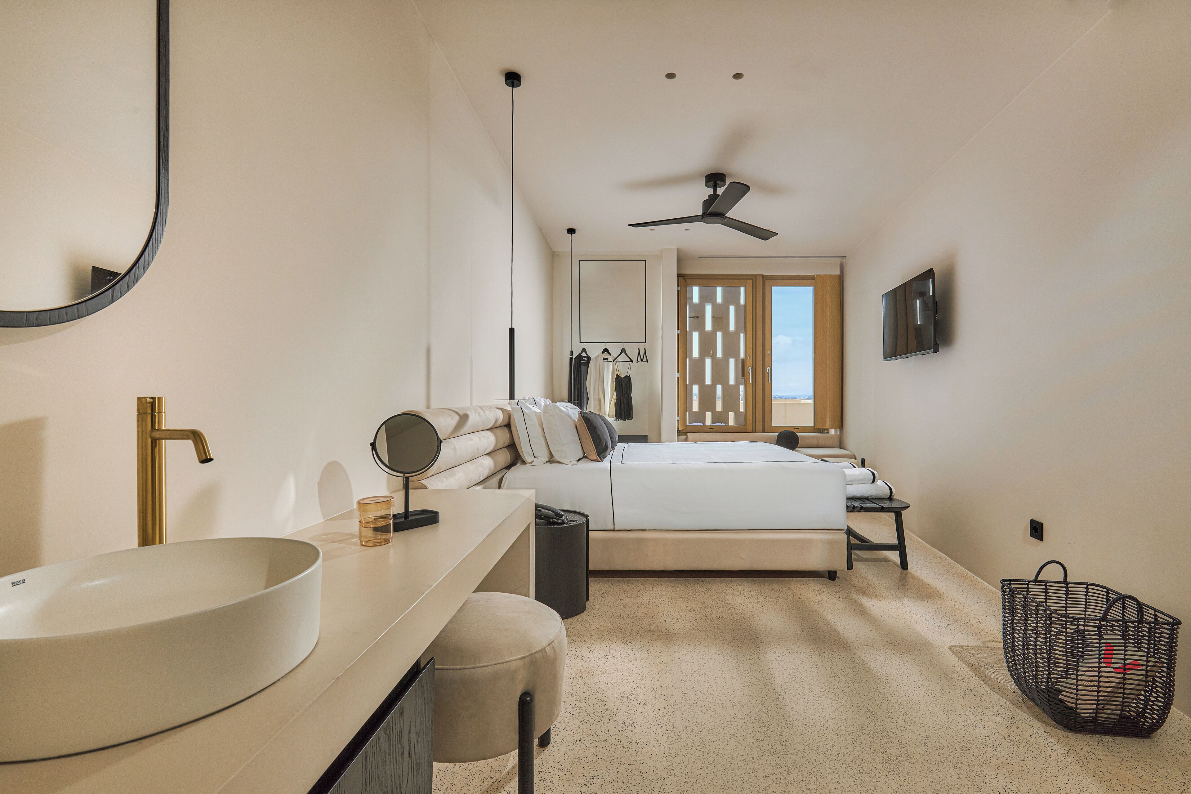 Maisonette with Private Pool | 高档床上用品、记忆海绵床垫、客房内保险箱、特色装修