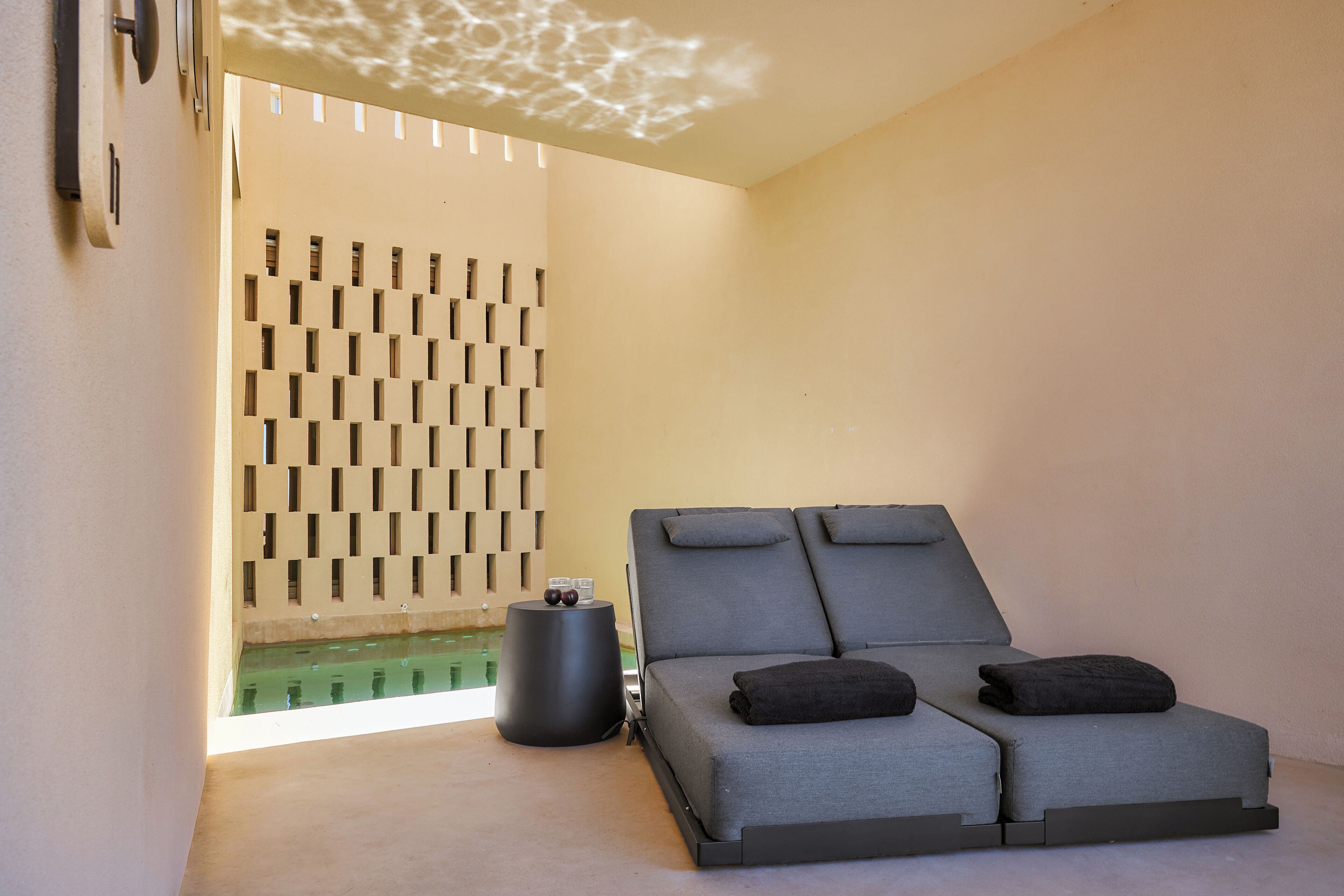 EOS Suite with Private Pool and Sea View | Blick vom Balkon