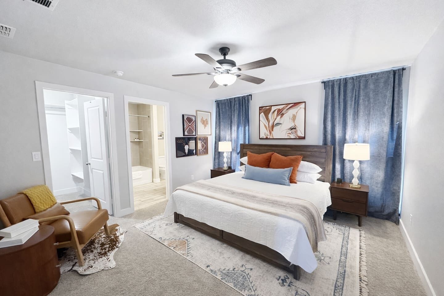 Bügeleisen/Bügelbrett, Reisekinderbett, kostenloses WLAN, Bettwäsche