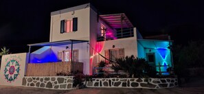 Exterior - 'Fun' with Shared Garden and Wi-Fi (Syros)