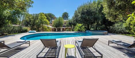 Piscine extérieure, piscine chauffée