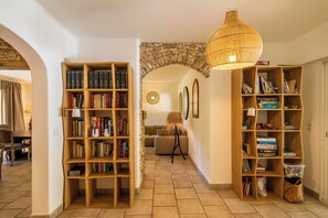 Interior - 4-bedroom villa with secure heated pool (Porto-Vecchio)