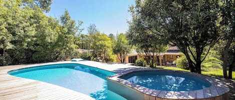 室外泳池、暖水池