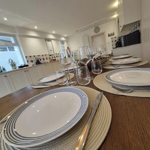 Dining - Beautiful Newquay Coastal Home for Families (Cornwall)
