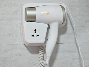 Deluxe Double Room, Balcony, Mountain View | Bathroom amenities | Shower, free toiletries, hair dryer, towels - WADI RUM GRAND (Wadi rum)