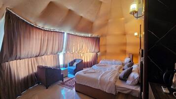 Deluxe Double Room, Balcony, Mountain View | In-room safe, blackout drapes, free WiFi