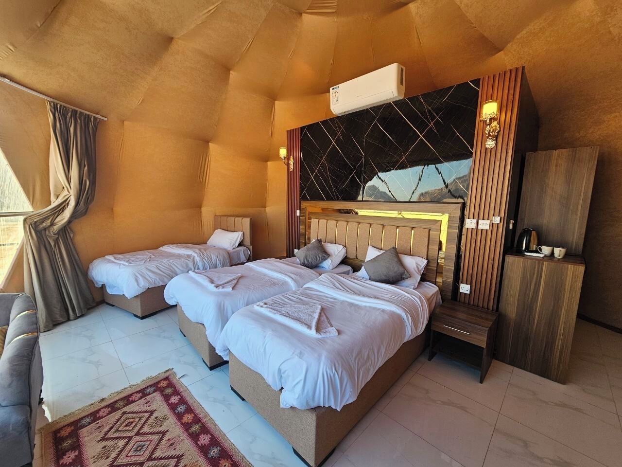 Deluxe Double Room, Balcony, Mountain View | In-room safe, blackout curtains, free WiFi