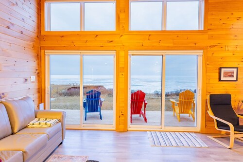 Red Cliff Escape with Beach Access