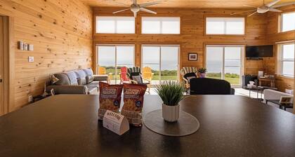 Red Cliff Escape with Beach Access