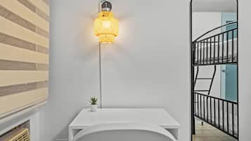 Apartamento Deluxe, balcón | Baño