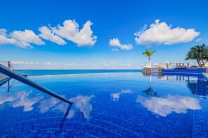 Photo non classée, 3 sur 32, bouton