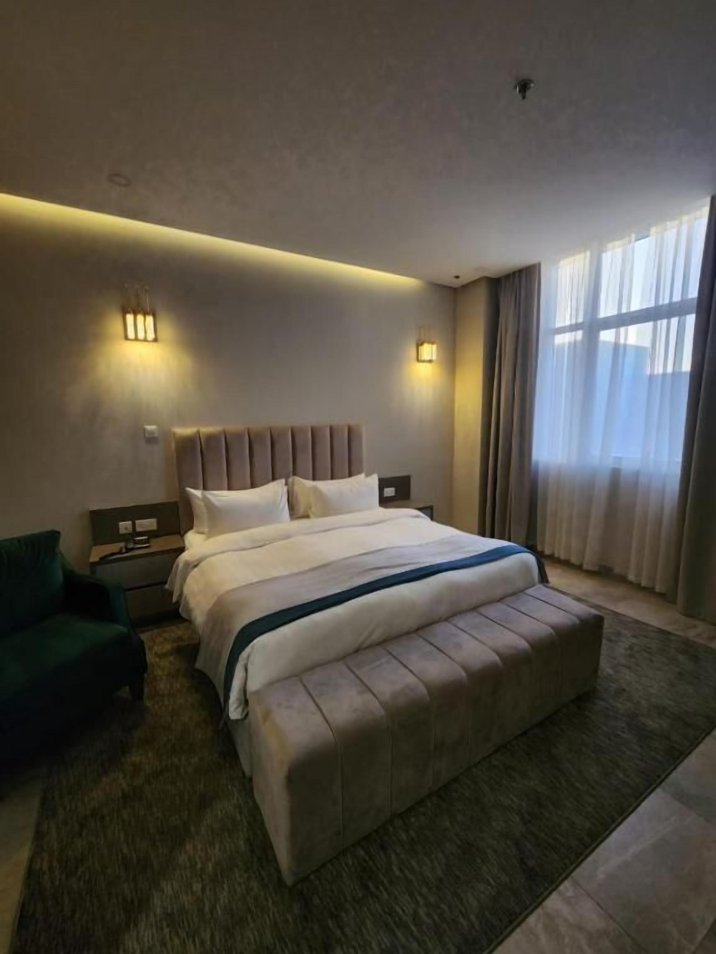 Deluxe Double Room, City View | In-room safe, blackout curtains, soundproofing, free WiFi