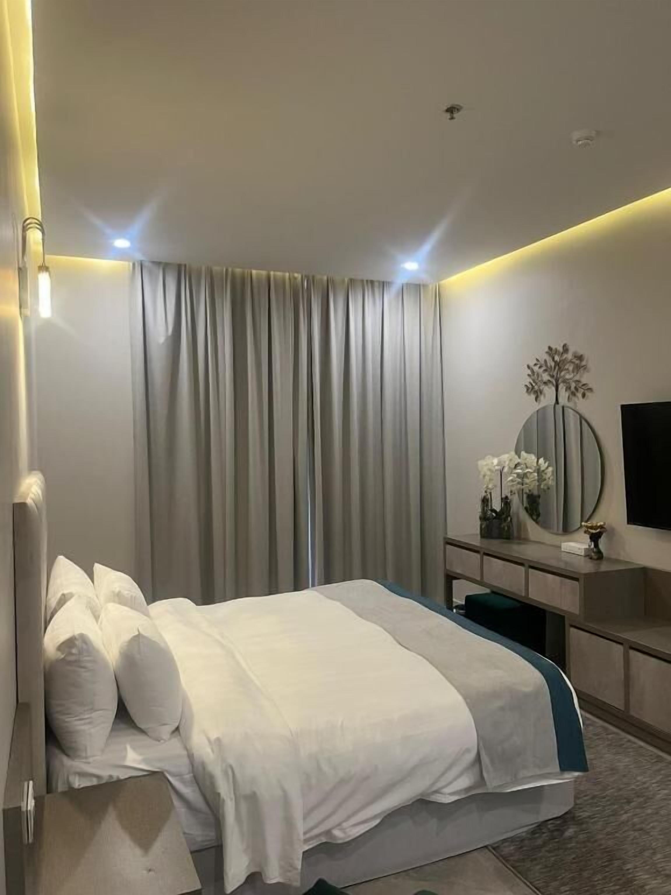 In-room safe, blackout curtains, soundproofing, free WiFi