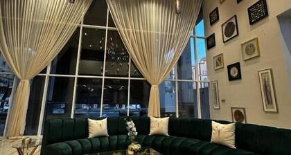 Eliana Hotel