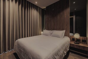 アパートメント 4 ベッドルーム バルコニー | セーフティボックス (室内)、アイロン / アイロン台、WiFi (無料)