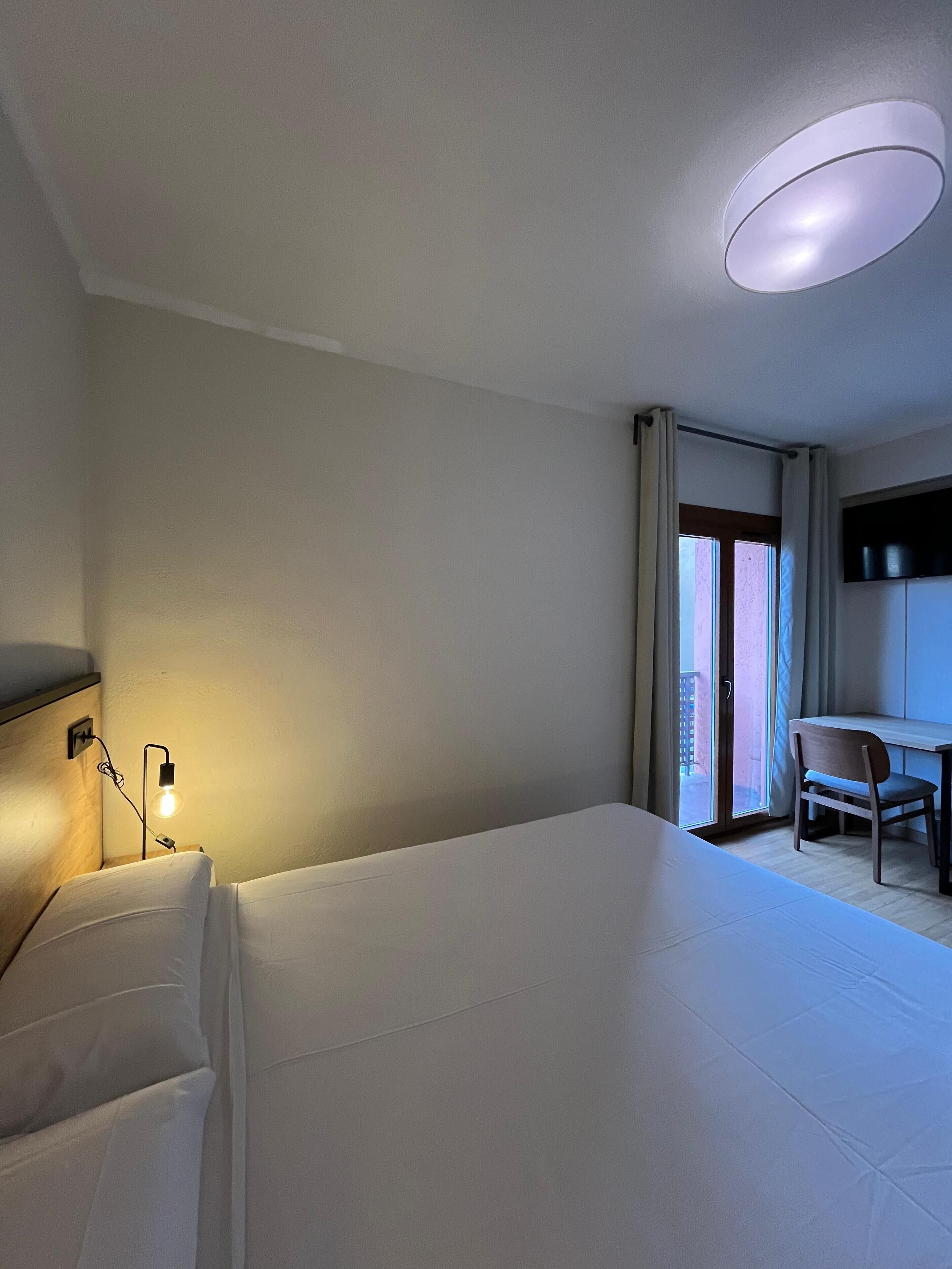 Superior kamer, 1 twee- of 2 eenpersoonsbedden, balkon, uitzicht op bergen | Gratis wifi