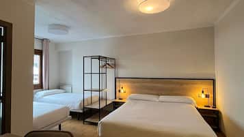 Family Quadruple Room, Mountain View | Free WiFi