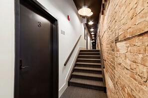 Interior - Loft-Style Studio w/ Murphy Bed in DT Collingwood (Collingwood)