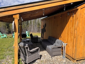 Property grounds - Fantastic 4-bedroom home with direct snowmobile and atv access (Colebrook)
