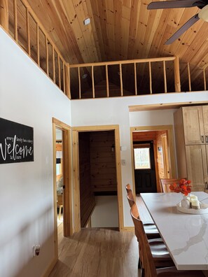 Dining - Fantastic 4-bedroom home with direct snowmobile and atv access (Colebrook)