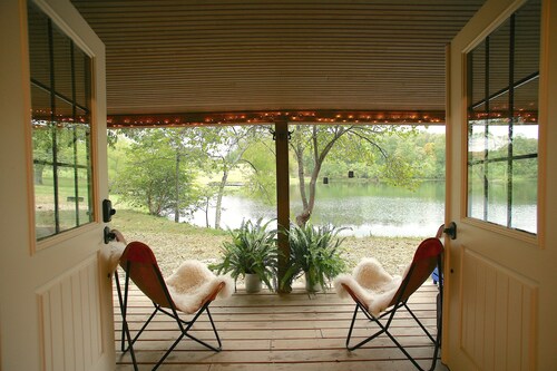 European Lakeside Oasis on 100+ Acres