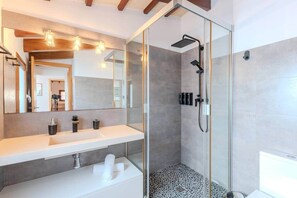 Hair dryer - To complete (Ciutadella de Menorca)