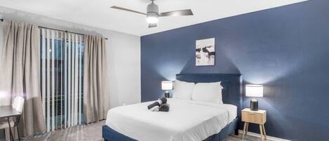 Schreibtisch, Bügeleisen/Bügelbrett, WLAN, Bettwäsche