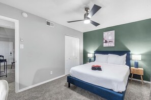 1 Schlafzimmer, Schreibtisch, Bügeleisen/Bügelbrett, WLAN