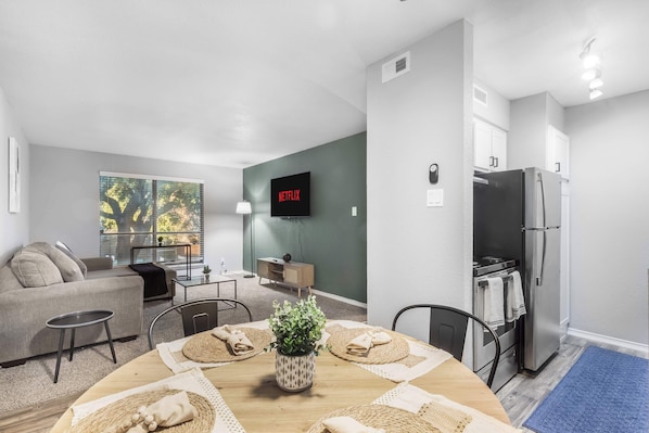 Dining - Walk to AT&T Stadium | Modern 1BR Game Day Stay (Arlington)