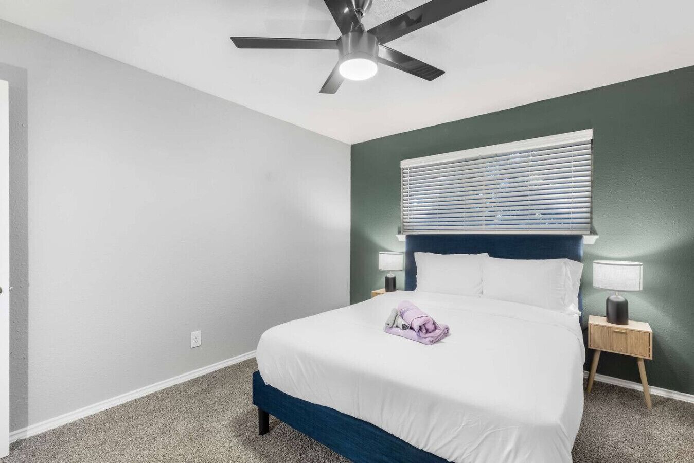 1 chambre, bureau, fer et planche à repasser, Wi-Fi gratuit
