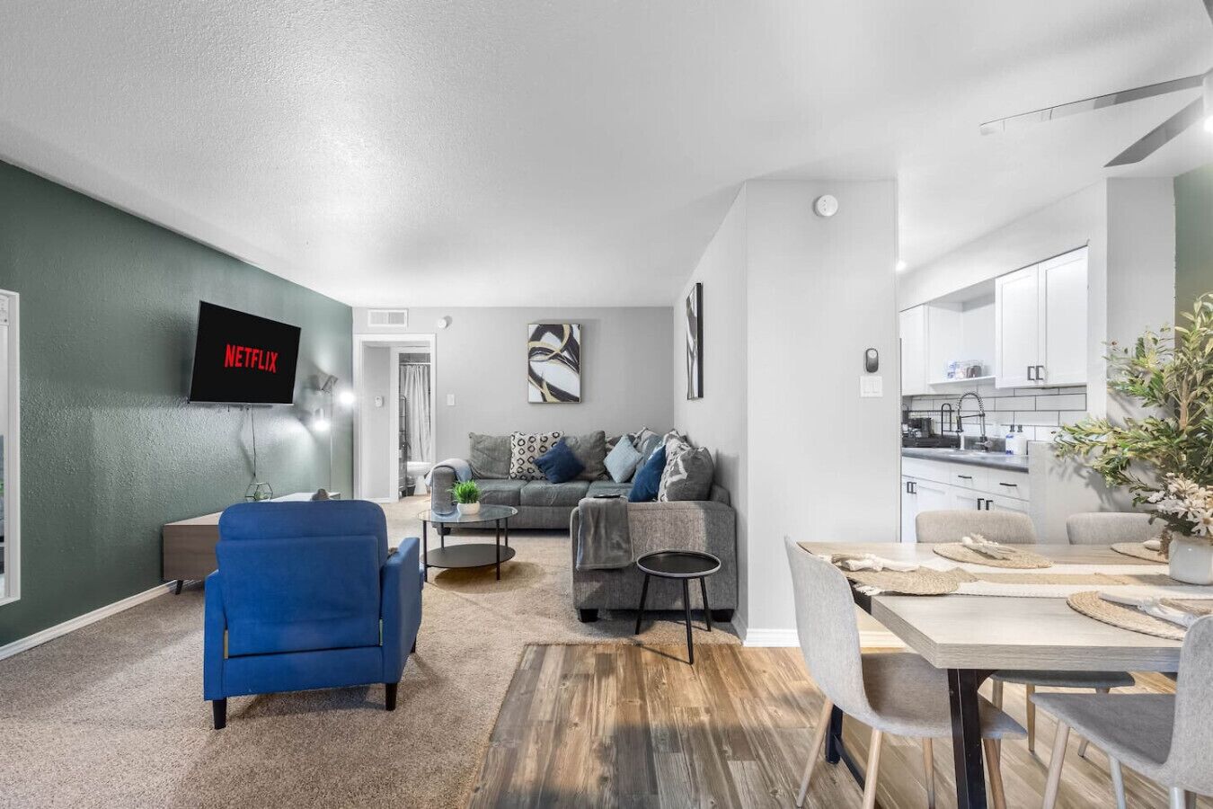 Télévision, espaces bureaux