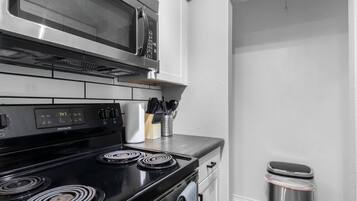 冰箱、烤箱、炉灶、洗碗机