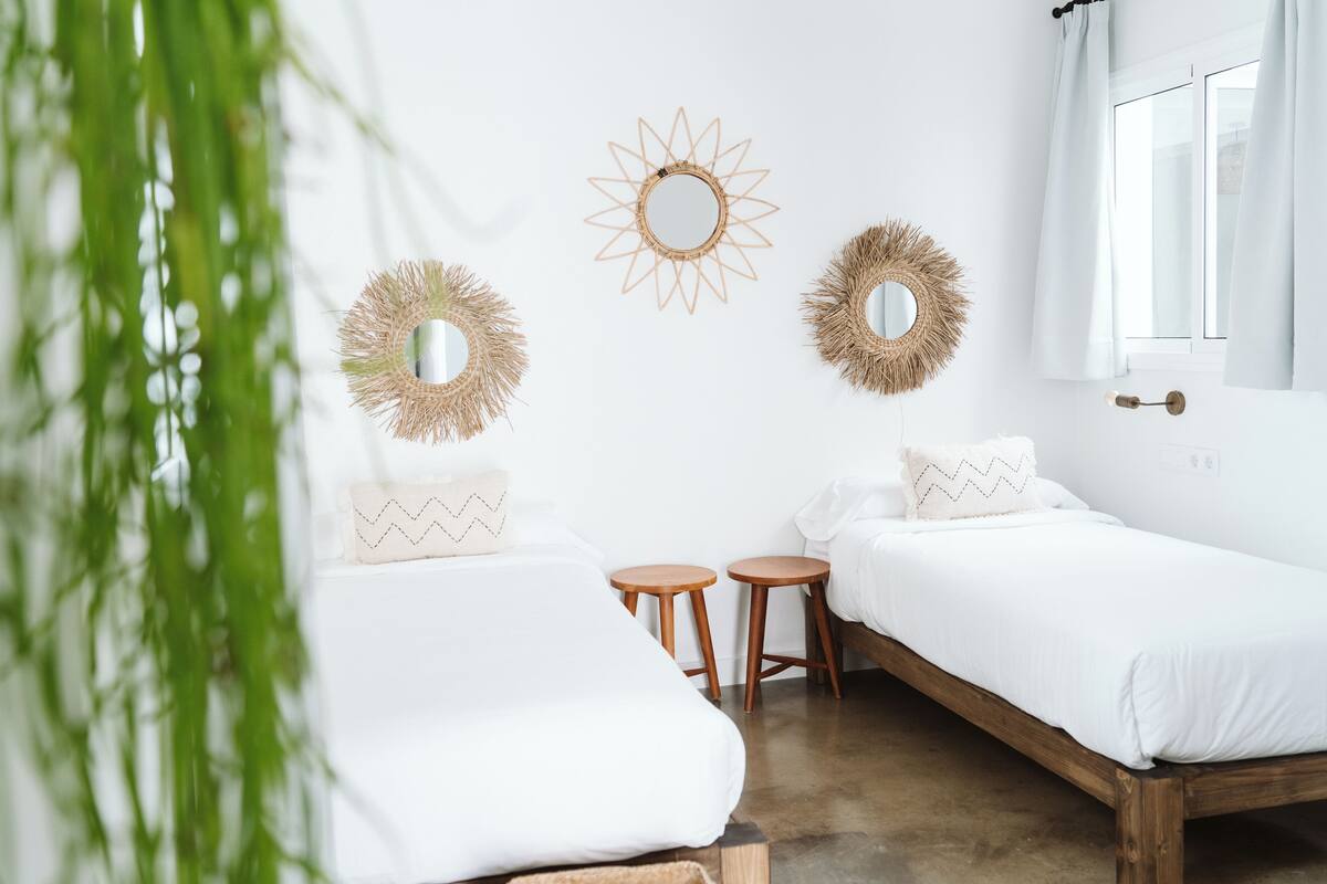Standard Twin Room | Free WiFi, bed sheets