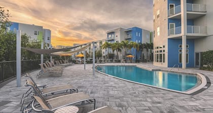 Landing Furnished Apartments - Clearwater