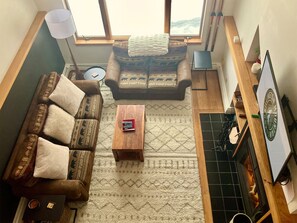 TV, fireplace - Hilltopper House Woods D4 (Killington)