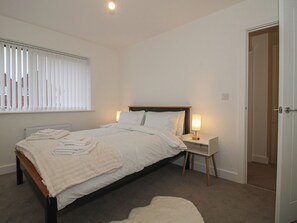 3 habitaciones, decoración personalizada y muebles diferentes 