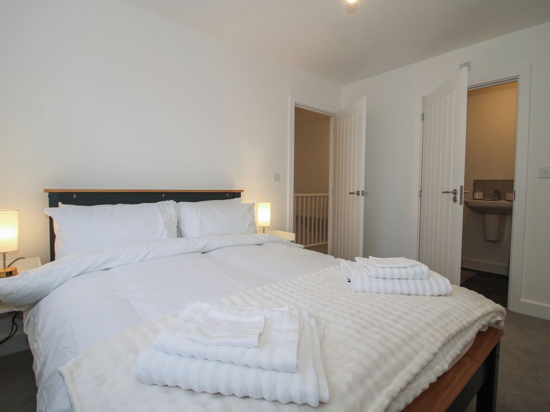 3 phòng ngủ, trang trí khác biệt 