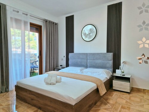 Moonlight apartment in fantastic Berat