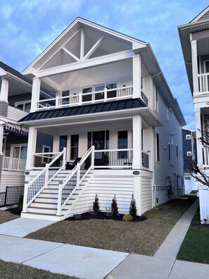 Exterior - New Construction 3BR Condo Near Beach, Boardwalk & Downtown (Ocean City)