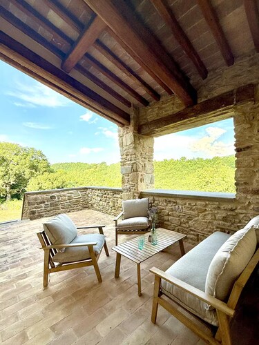 Nido Apartment - Medieval charm and greenery at Torre della Soara