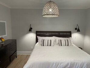 Iron/ironing board, WiFi, bed sheets - Cozy 1-bedroom studio in charming Chattanooga (Chattanooga)