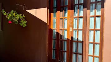 Basic Suite | Free WiFi