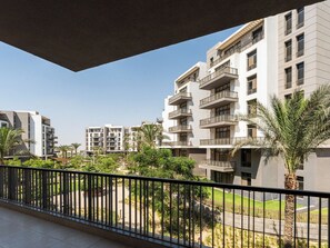 Property grounds - Designer 3BR Serviced Apart At Cairo Festival City (Cairo Governorate)