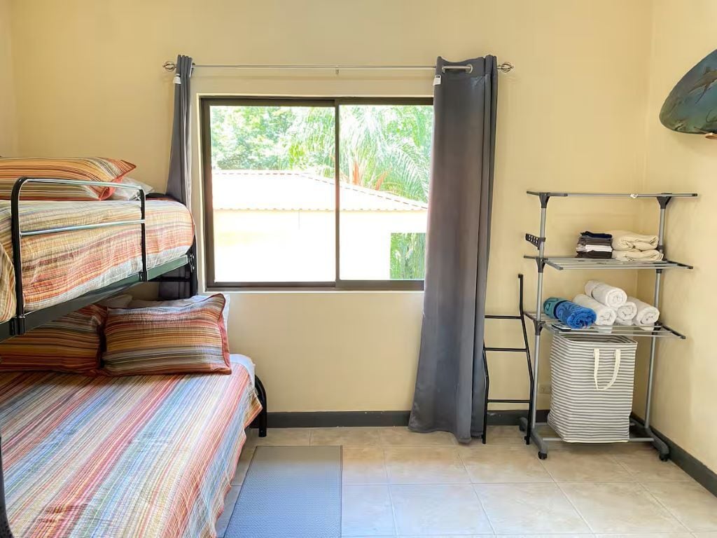 Acesso à internet, roupa de cama