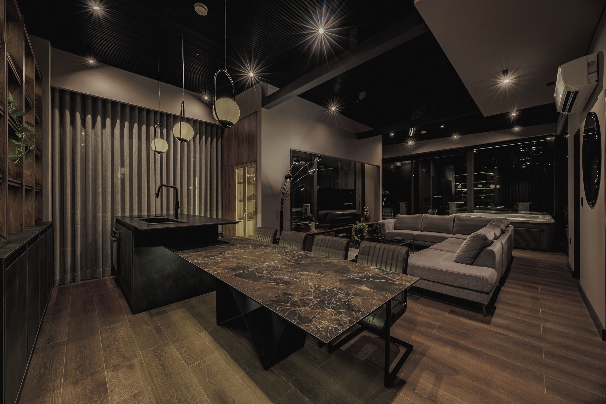 Apartment, 4 Bedrooms (401) | Dining room