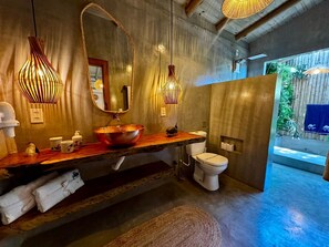 패밀리 하우스, 라나이, 정원 전망 | 욕실 | 헤어드라이어, 비누, 샴푸, 화장지