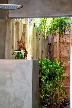 風筒、浴袍、提供毛巾、番梘