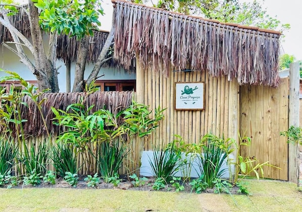 Familie huis, veranda, uitzicht op tuin | Details aan de buitenkant